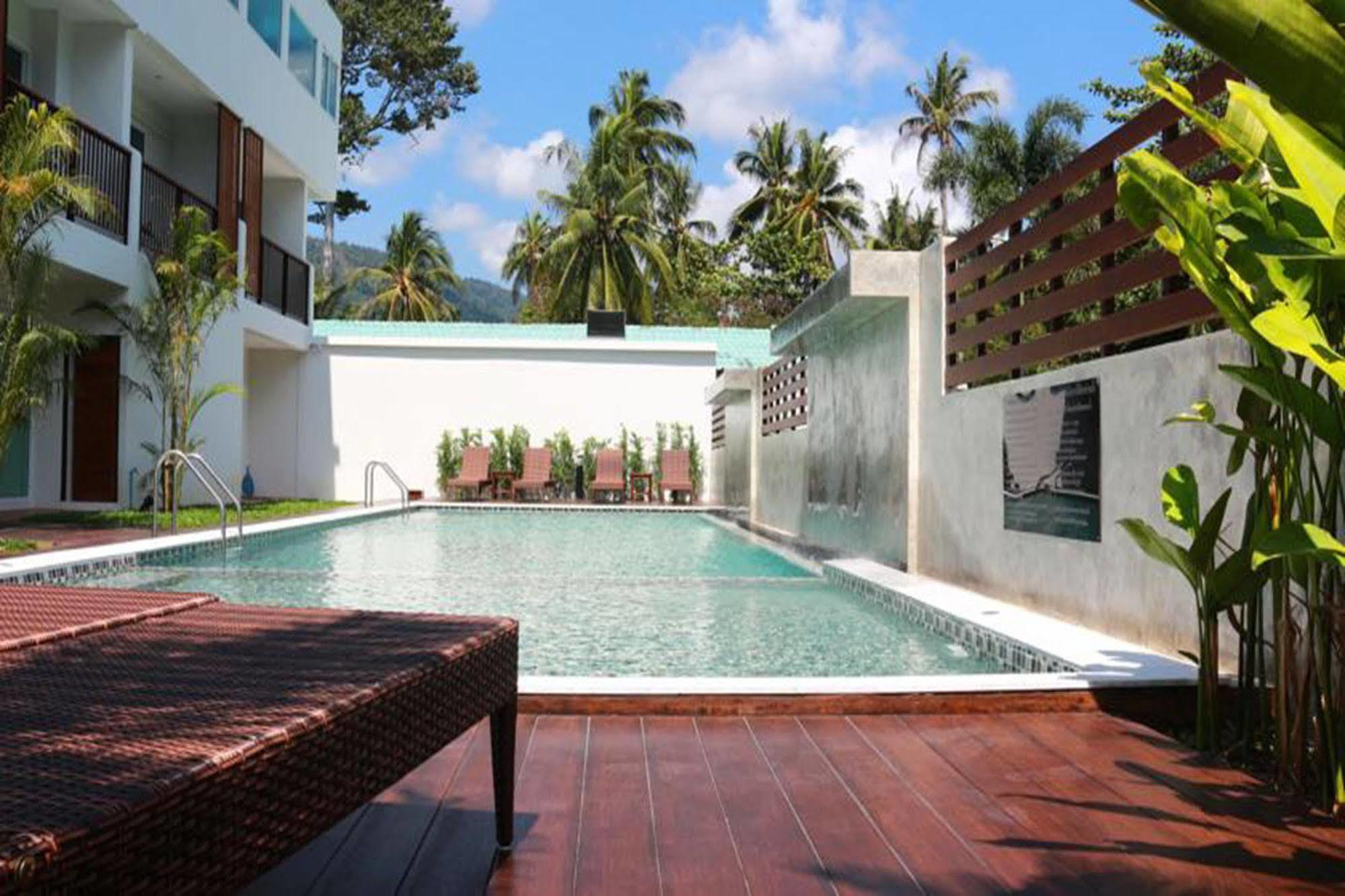 Crystal Lamai Hotel Exterior foto